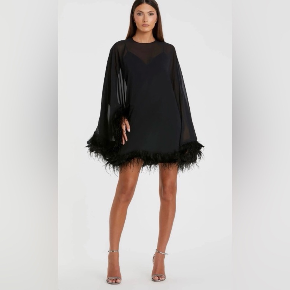NWT Mac Duggal 11622 - Black Trapeze Feather Mini Dress